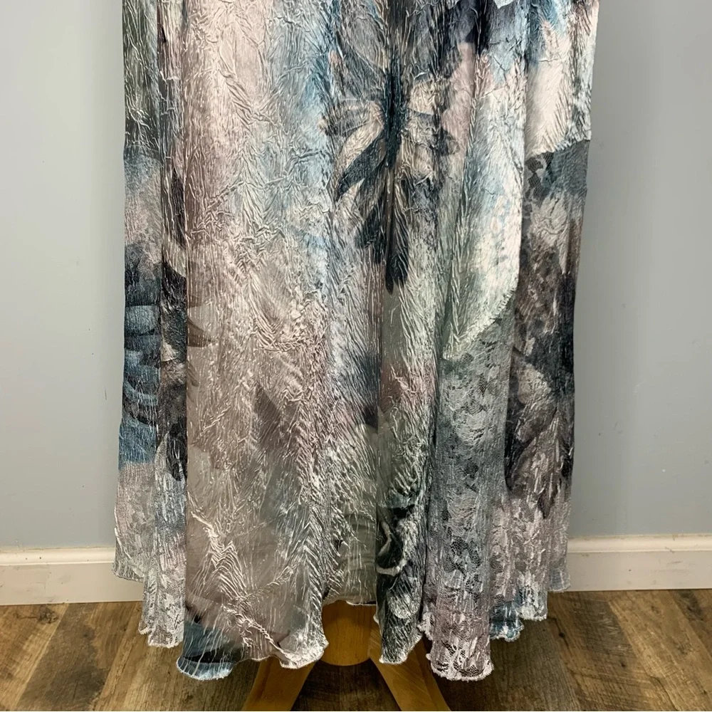 Komarov Charmeuse V-Neck Lace Up Back Crinkle Stretch Blue Floral Maxi Dress M - Picture 5 of 16
